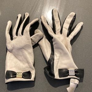 KATE SPADE leather gloves black and white size L but run small
